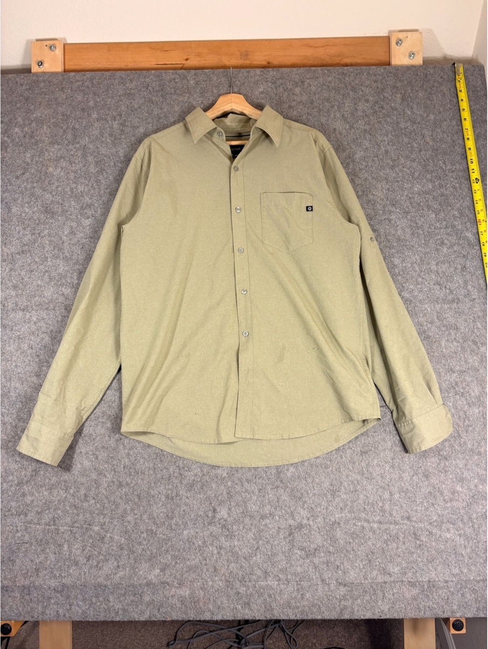Marmot light green long sleeve button shirt size Large